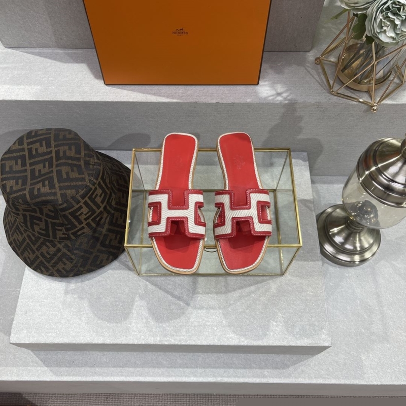 H**mes slippers